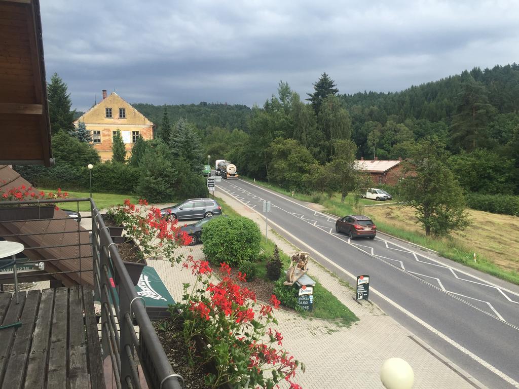 Penzion A Restaurace Lemberk Jablonné v Podještědí Exterior foto